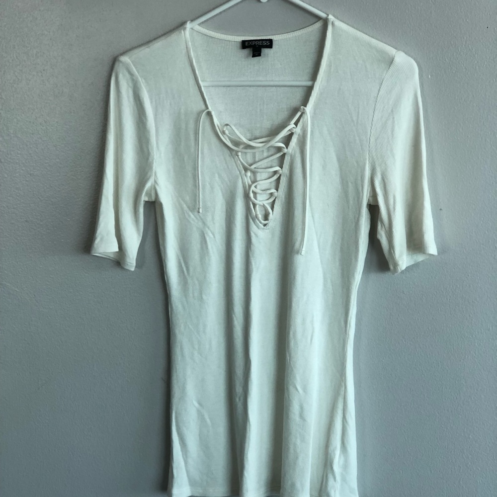 Express Ribbed Lace-up Tee - Picture 2 of 5